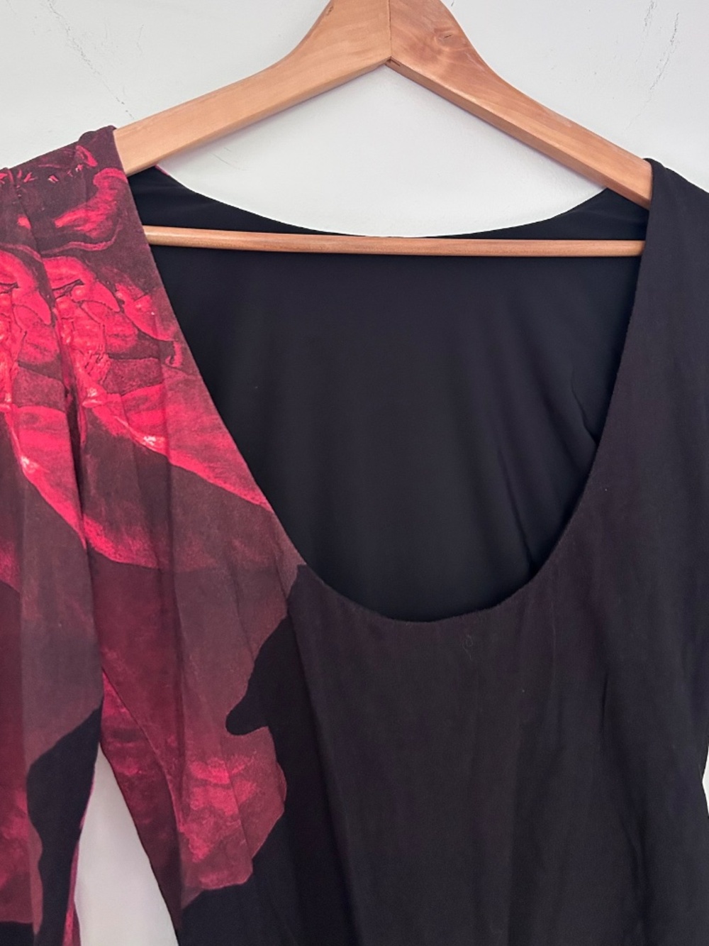 Alice + Olivia Masako Bodysuit Peony Petals Bright Ruby size M - Picture 8 of 14